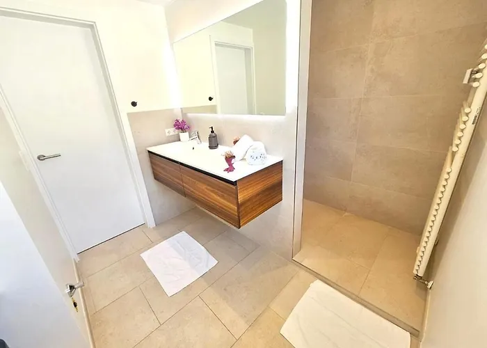 아파트 Comfort 2br Executive Flat With Terrace&patking-bon47 룩셈부르크